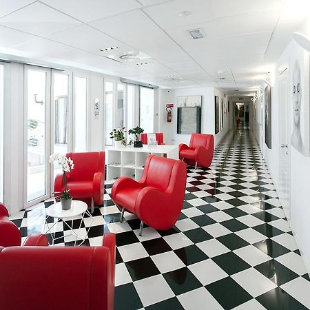 Hotel Studio Inn Centrale & Milano Urban Padel Luaran gambar
