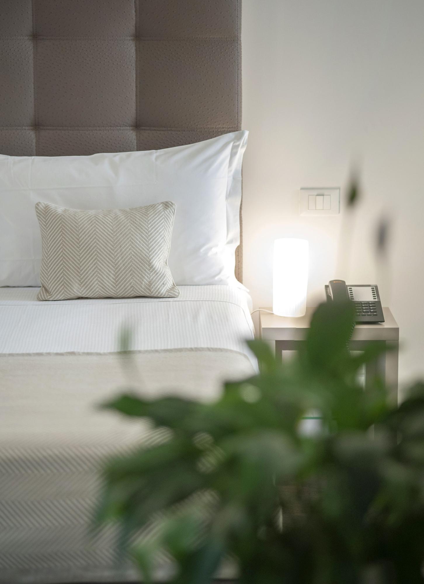 Hotel Studio Inn Centrale & Milano Urban Padel Luaran gambar