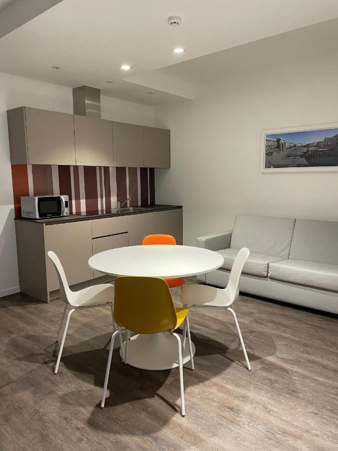Hotel Studio Inn Centrale & Milano Urban Padel Luaran gambar