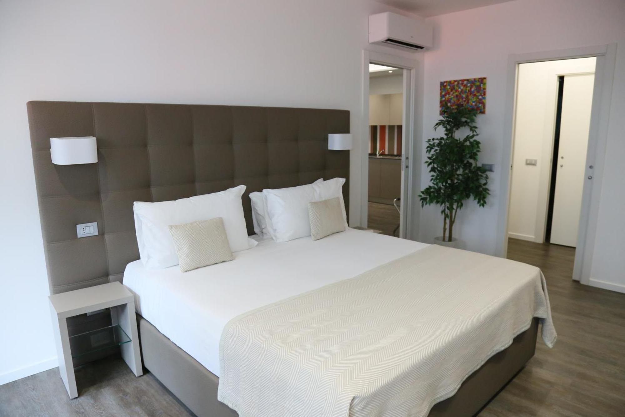 Hotel Studio Inn Centrale & Milano Urban Padel Luaran gambar
